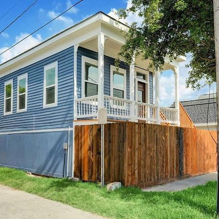 Renovated Beach Bungalow! Galveston Exterior foto