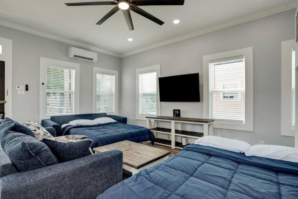 Renovated Beach Bungalow! Galveston Exterior foto