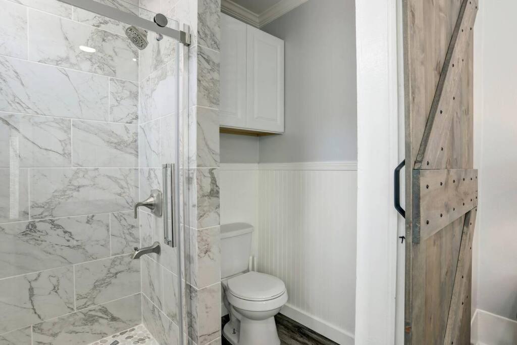Renovated Beach Bungalow! Galveston Exterior foto
